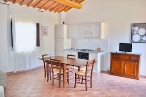 Standard Apartment, Balcony | Living area | 24-inch flat-screen TV with cable channels, ping pong - Residence with swimming pool in Campiglia Marittima (Campiglia Marittima)