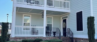 Quiet and beautiful dual couples retreat! Close to masters