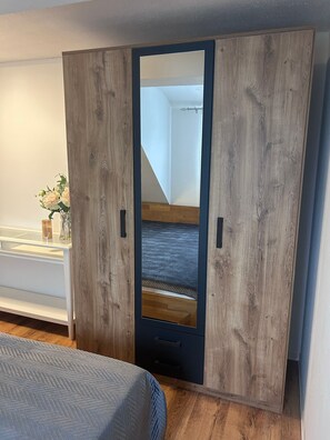 2 habitaciones, wifi y ropa de cama 