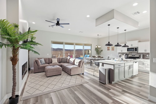 Sauna · Cold Plunge · Game Room · Heated Pool · Mini Golf