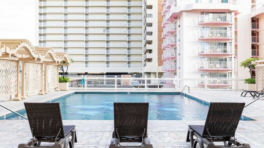 @ Marbella Lane - Lux Condo n Waikiki w/ Pool View