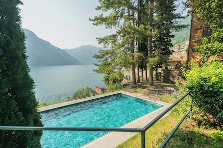 Pool. Terrace Bellavista in Nesso
