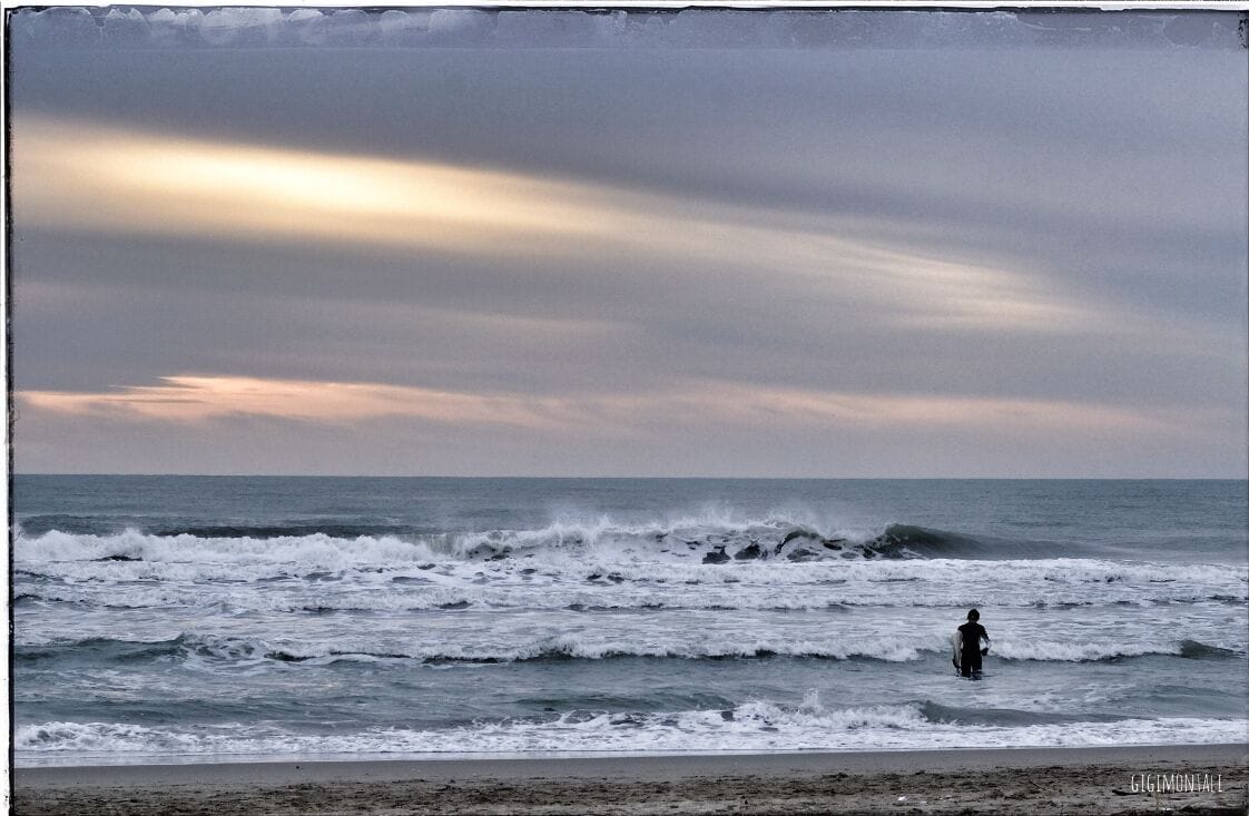 Private beach nearby, 20 beach bars