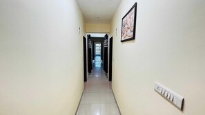 House | Interior - Collection O Meghdoot Garden (Indore)