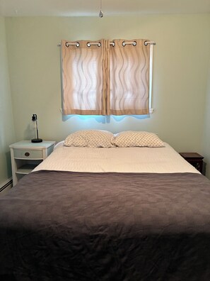 Internet, bed sheets - Blue Water Beachside Condo (Oscoda)