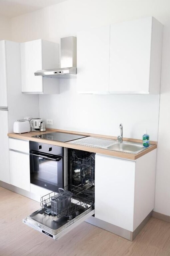 Appartement, patio, vue lac | Cuisine privée