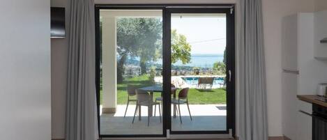 Appartement, patio, vue lac | Cuisine privée