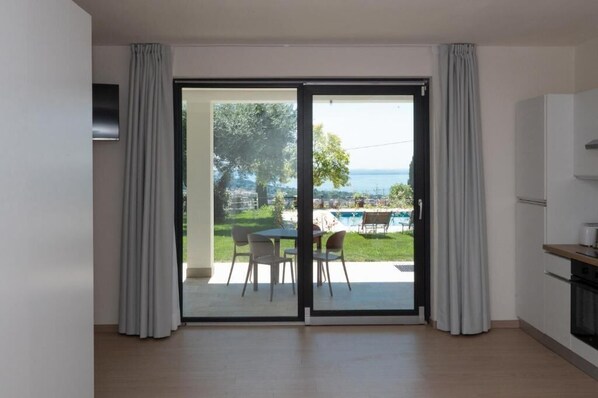 Appartement, patio, vue lac | Cuisine privée