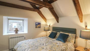 2 bedrooms, individually decorated, individually furnished, free WiFi