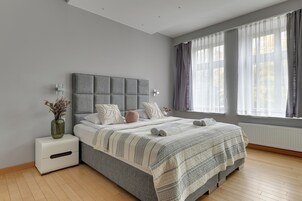 Apartemen Deluks | Setrika/meja setrika dan Wi-Fi gratis