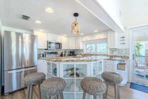House, Multiple Beds (Into The Mystic) | Private kitchen - Into The Mystic (Fort Myers Beach)
