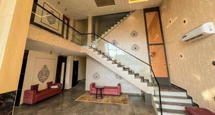 Hotel Atlantiis Suites by Signature Stay