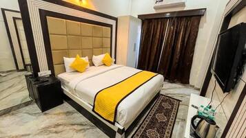 Dobbeltrom – deluxe | Skrivebord, skrivebord for bærbar PC og wi-fi (inkludert)