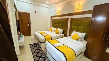 Desk, laptop workspace, free WiFi