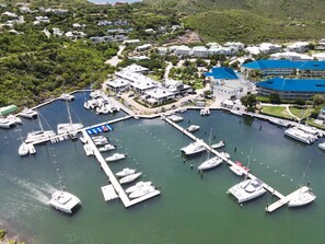 Marina - Blue Haven – Quiet Retreat, Pools & Beach 5-Min Walk (Anse Marcel)