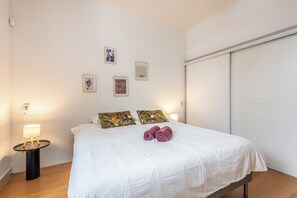 5 bedrooms, iron/ironing board, WiFi, bed sheets - Private Estate & Villa | 10m Amsterdam | Hot tub | 12p (Abcoude)