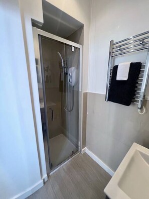 Hair dryer, towels - Cosy Mews House in Chelsea (Greater London)