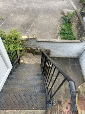 Property grounds - Private Ensuite Room with Patio (Greater London)