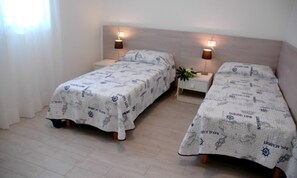 Villa, 4 chambres, balcon, vue jardin