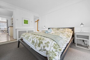 Free WiFi - Chelsea 1-bed flat with patio (Greater London)