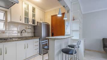 Basic Apartment | Private kitchen