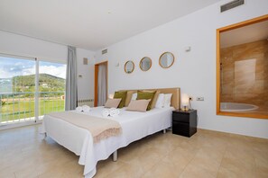 6 sovrum, strykjärn/strykbräda och internet