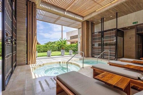 3Br-apt | 6 guests | Jacuzzi | Calablanca
