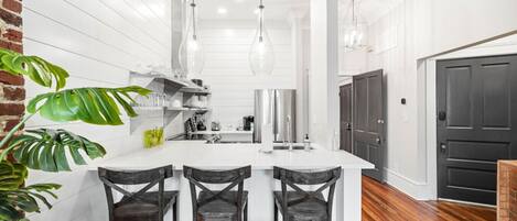 Fridge, microwave, dishwasher, coffee/tea maker