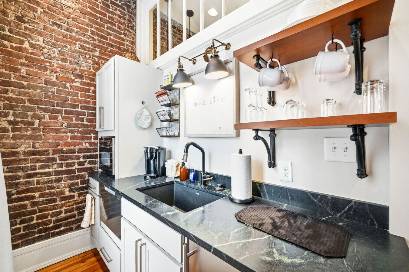 Fridge, microwave, dishwasher, coffee/tea maker