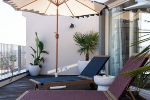 Apartamento Deluxe, 2 habitaciones, terraza | Terraza o patio