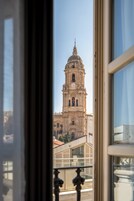 Apartment, 1 Bedroom | Laptop workspace, cribs (free), WiFi (free), bed sheets