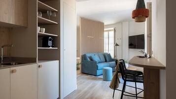 Studiolejlighed | Privat køkken | Køleskab, mikrobølgeovn, ovn, kogeplade