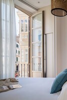Estudio, balcón | Espacio para trabajar con un portátil, cunas gratuitas, wifi gratis