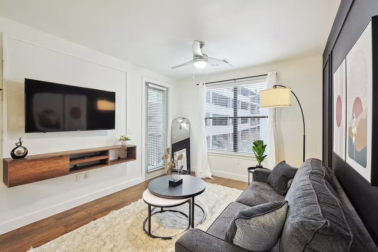 Apartment, Balcony | Living area