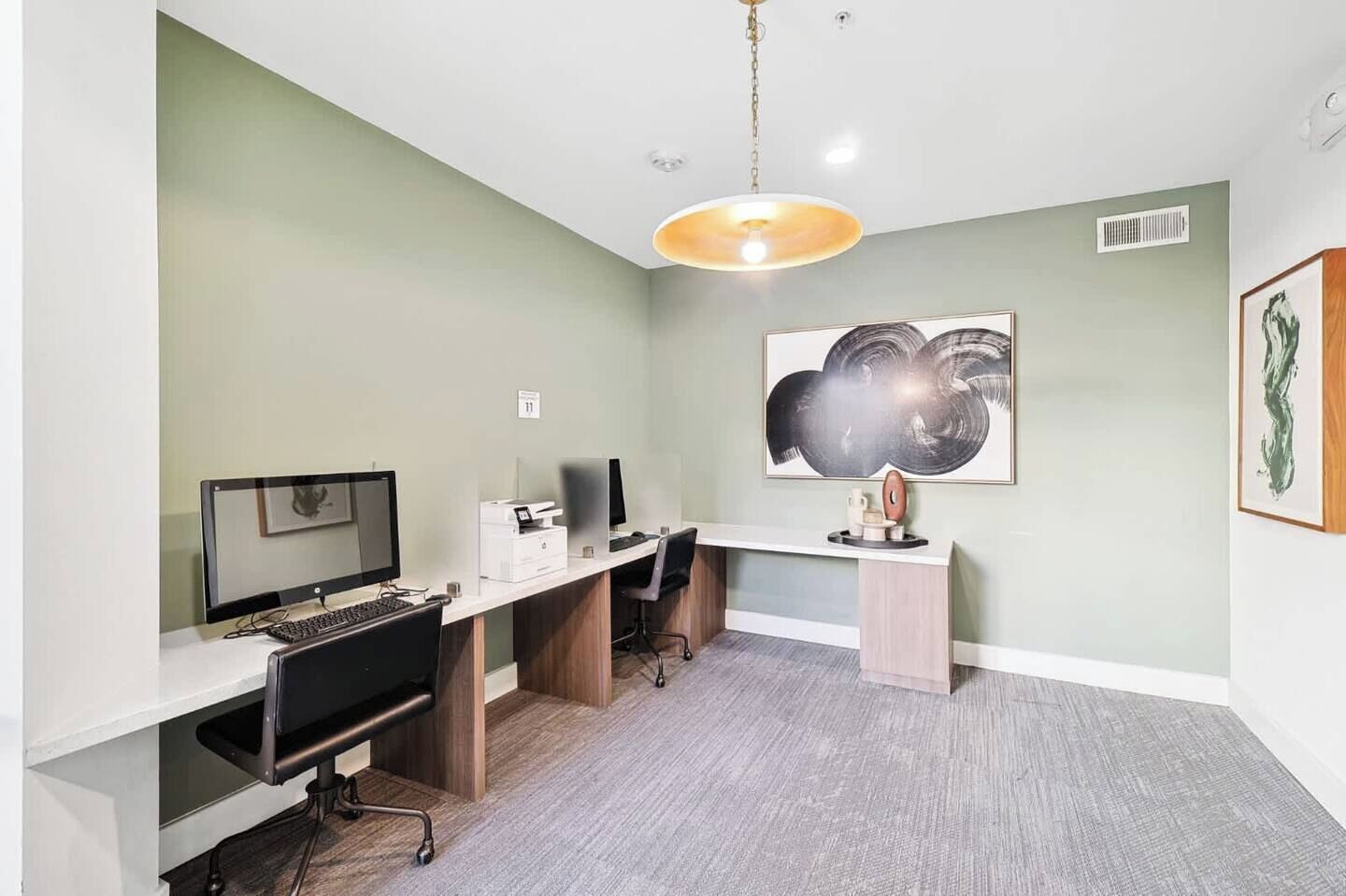 Apartment, Balcony | Business center