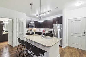 Apartment, Balcony | Private kitchen | Toaster