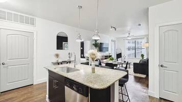 Apartment, Balcony | Interior