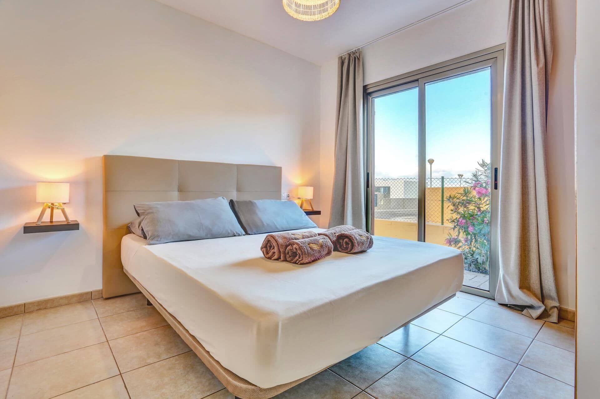 4 bedrooms, WiFi, bed sheets