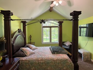 Room - Perfect Getaway in the heart of a historical town (Lebanon)
