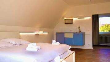 1 Schlafzimmer, Schreibtisch, WLAN, BettwÀsche