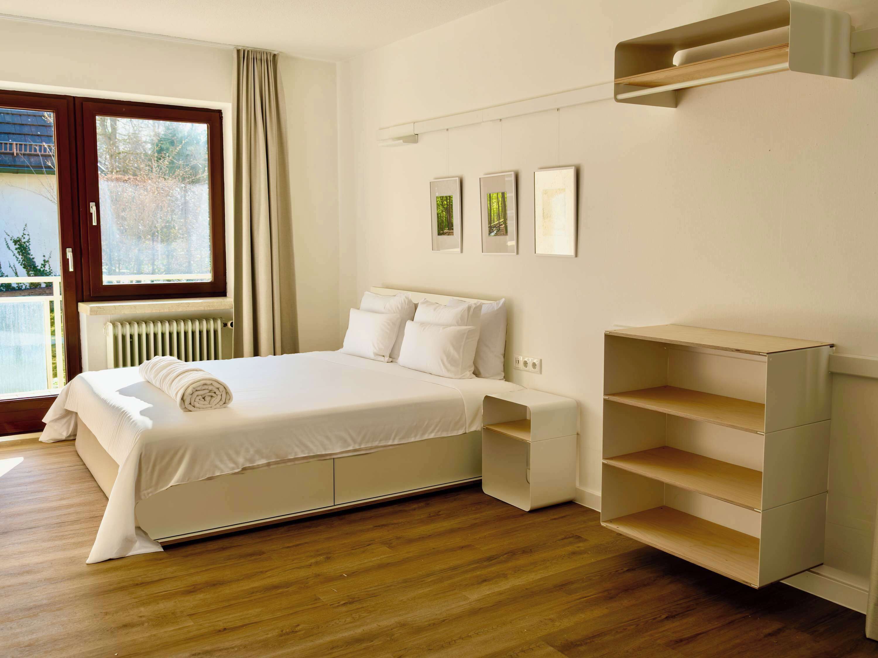 1 Schlafzimmer, Schreibtisch, WLAN, Bettwäsche