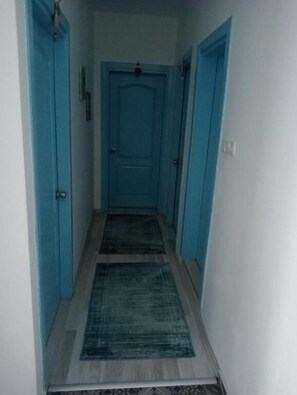 Deluxe Room, Patio, Courtyard View | Interior - DAFFNE PANSİYON (Canakkale)