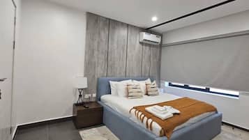 Apartemen, balkon | Tirai kedap cahaya, kedap suara, setrika/meja setrika, dan Wi-Fi gratis