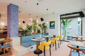 Free daily continental breakfast  - MOKO LIFESTYLE HOTEL-Nuova apertura 2026 (Milano Marittima)