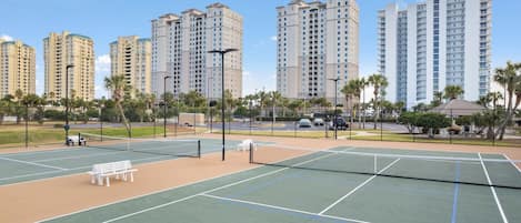 公寓客房, 多張床 (Indigo West 403) | 運動場