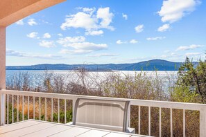 Property grounds - Epic Table Rock Lake Views | Minutes to Branson (Hollister)