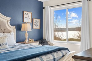 Free WiFi, bed sheets - Epic Table Rock Lake Views | Minutes to Branson (Hollister)