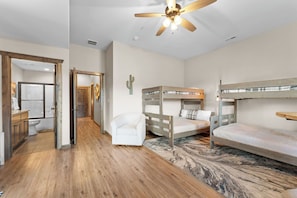 Reisekinderbett, kostenloses WLAN, Bettwäsche