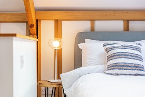 5 chambres, fer et planche à repasser, Wi-Fi gratuit, draps fournis