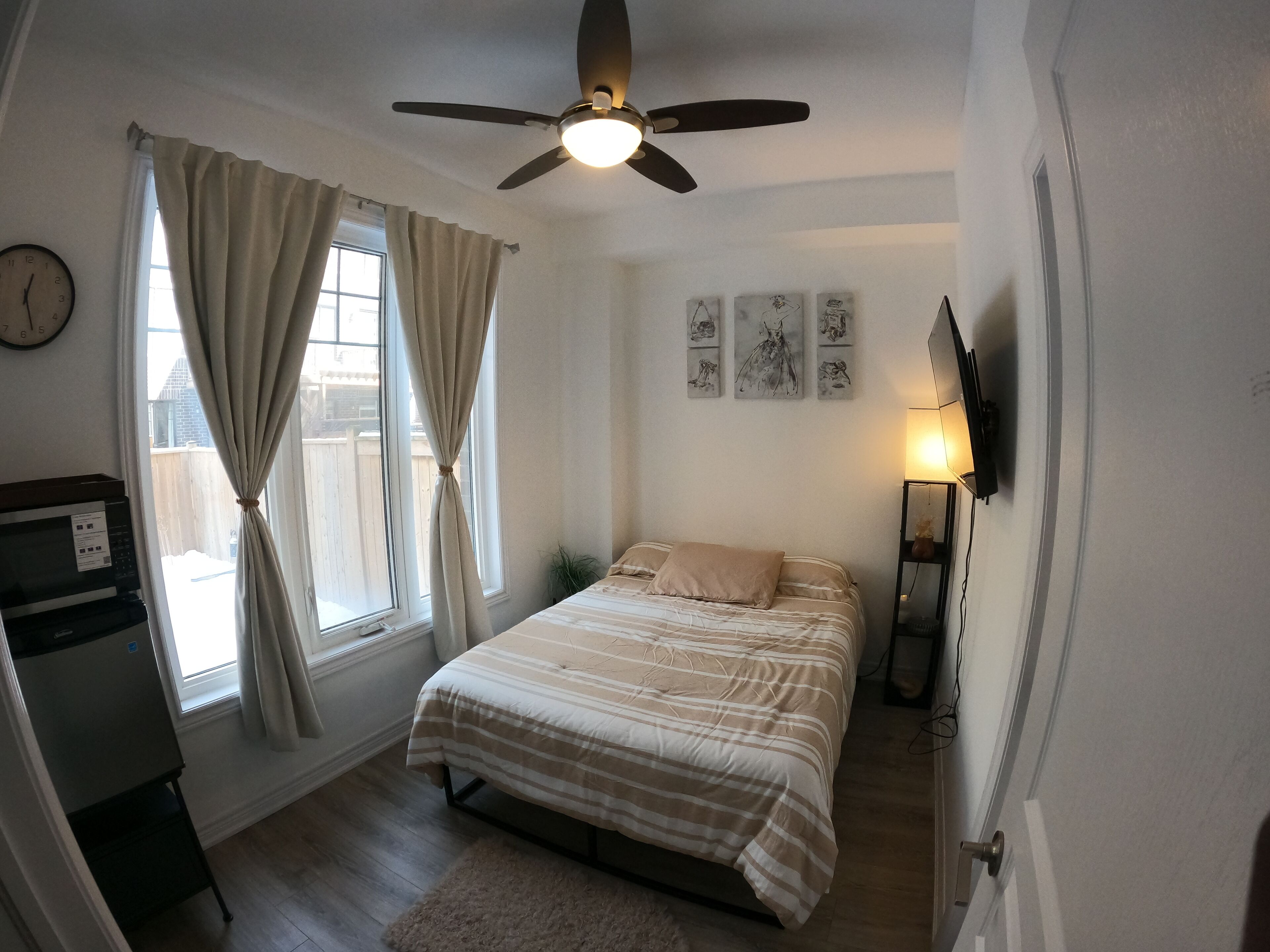 1 chambre, fer et planche à repasser, accès Internet, draps fournis